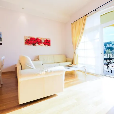 Apartment Giardino Dei Colori 107 - Pool&fitness Toscolano-Maderno