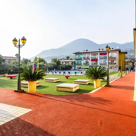 Apartment Giardino Dei Colori 107 - Pool&fitness Toscolano-Maderno